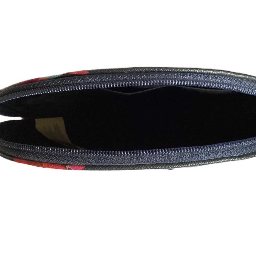 Kate Spade makeup pouch - Picture 3 of 4